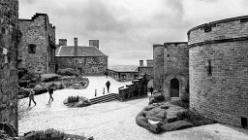 Edinburgh-Castle-J13-2558b