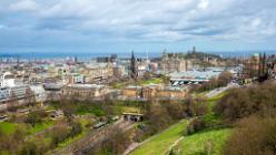 Edinburgh-Castle-J13-2621