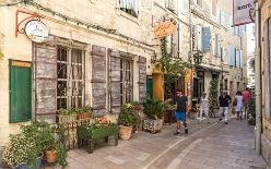 SAINT-RÉMY-DE-PROVENCE-J17-1369