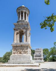 SAINT-RÉMY-DE-PROVENCE-J17-1857