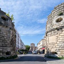 ARLES - LES BAUX