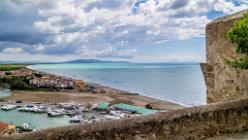 CASTIGLIONE D'PESCAIA-J16-3616